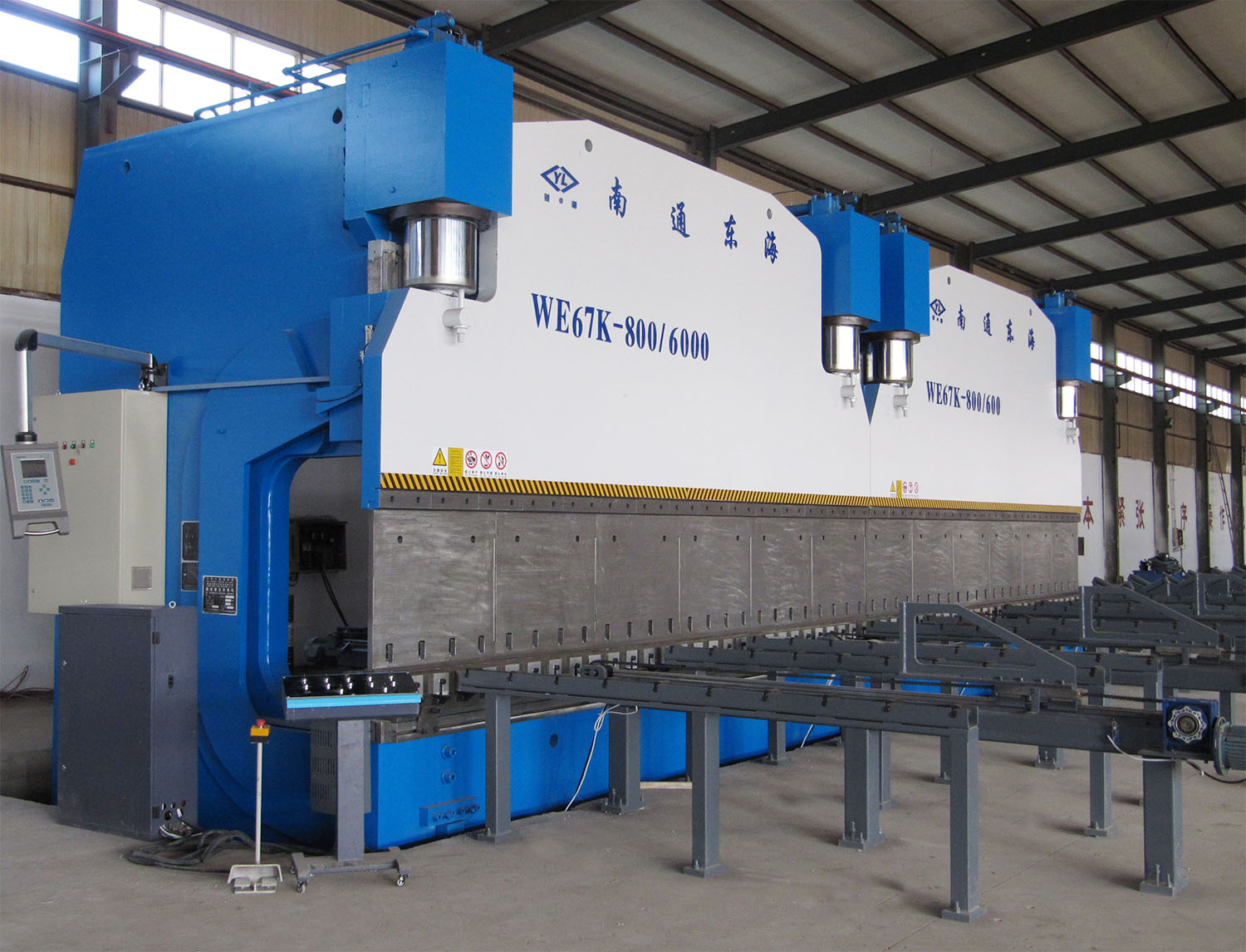 2xWE67K-800T6000 CNC press brake in tandem